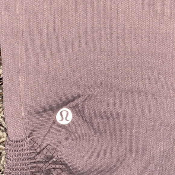 Lululemon mauve leggings - Picture 3 of 3